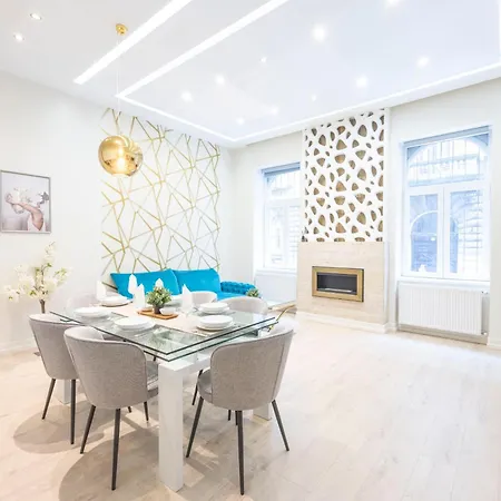 Luxury Downtown Dream By Prestige Homes Budapest